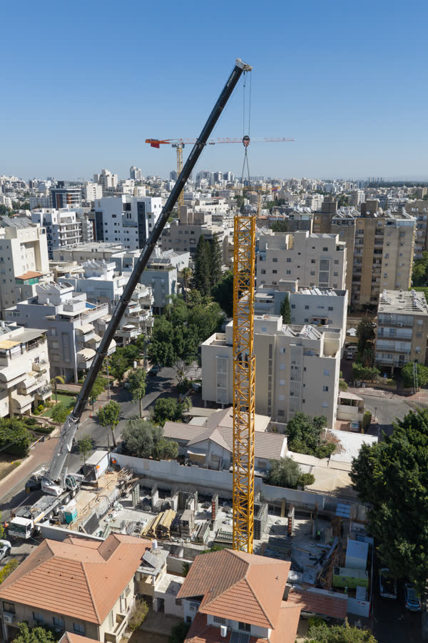 מנוף נייד מרכיב קטע תורן צהוב של עגורן הצריח